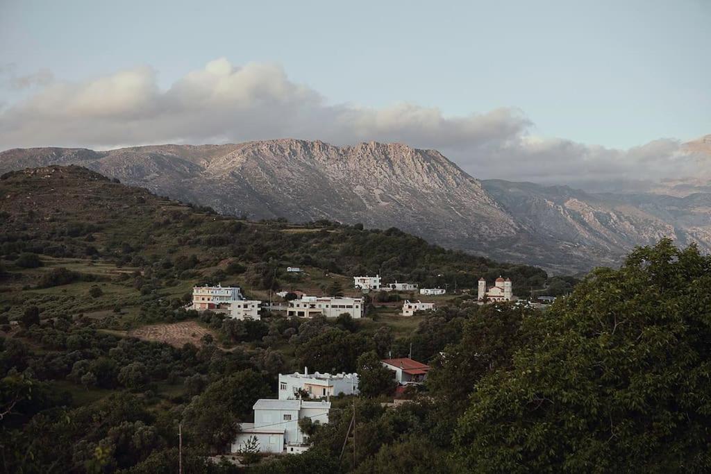 Lotusland, A Relaxing House At Amari Rethymno Villa Agia Fotini  Buitenkant foto
